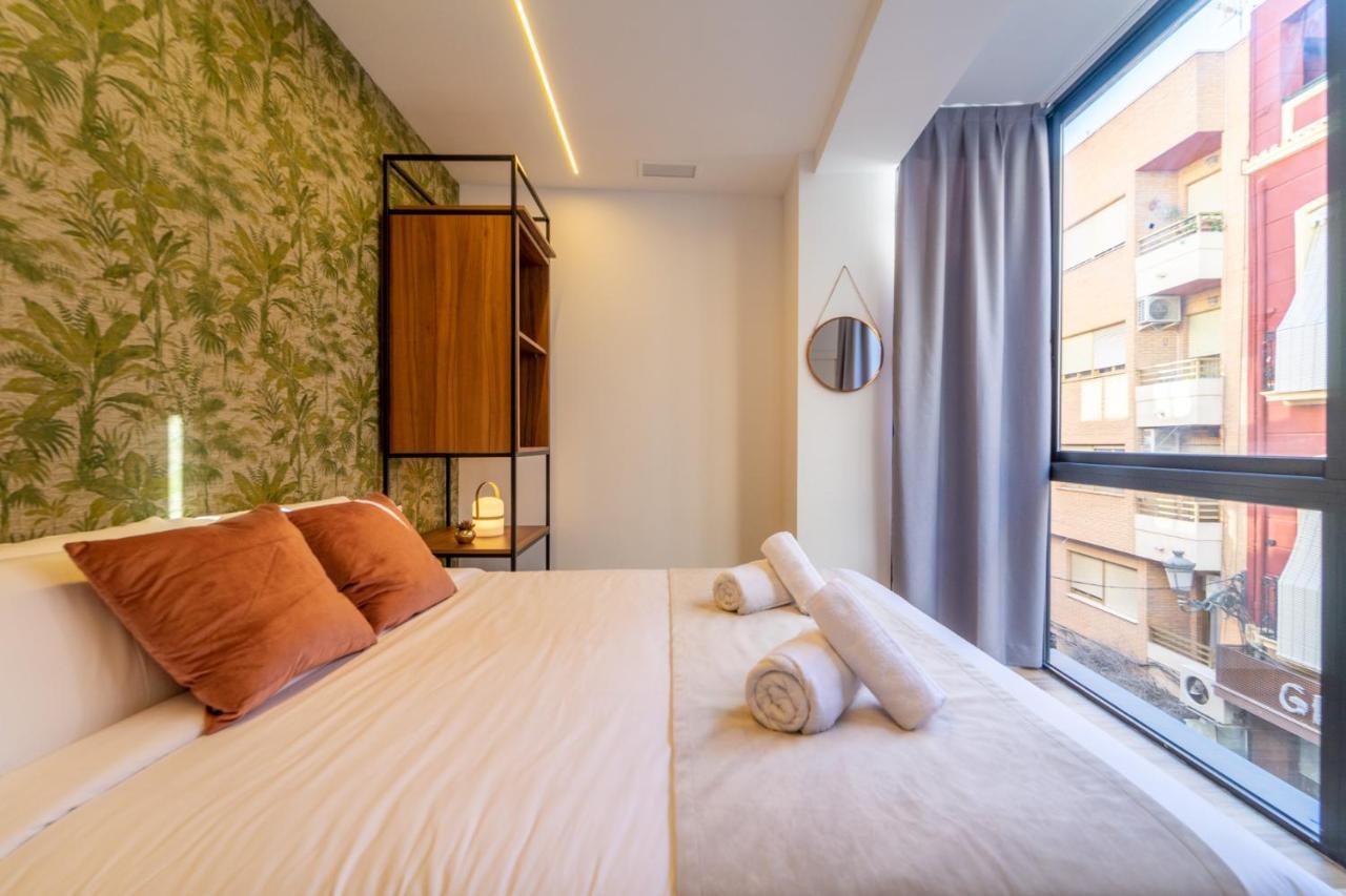 Myflats Urban Stay อาลิกันเต ภายนอก รูปภาพ