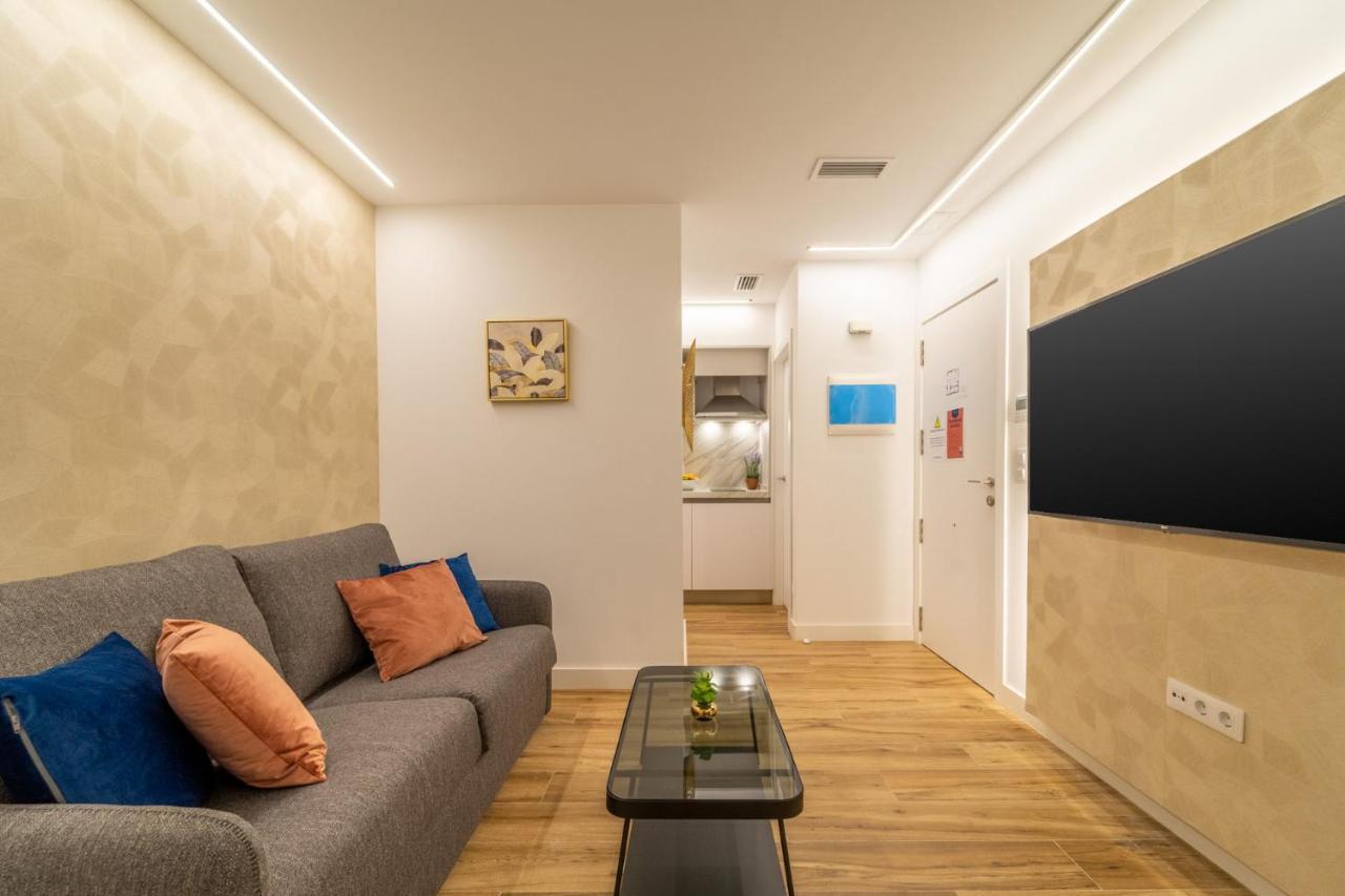 Myflats Urban Stay อาลิกันเต ภายนอก รูปภาพ